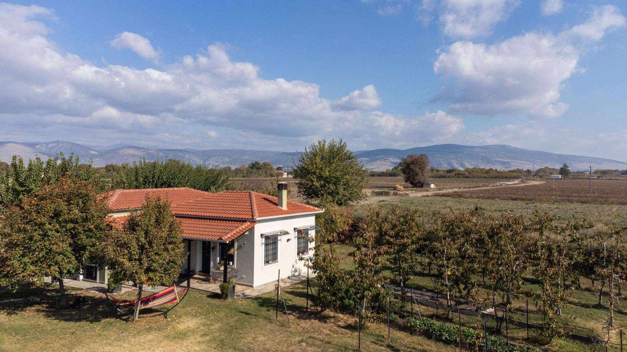 The Hobbit Hole Vila Trikala  Exterior foto